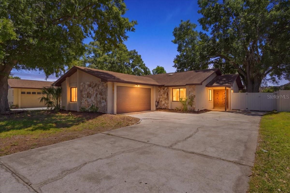 WEDGEWOOD GOLF & COUNTRY CLUB PH 01 - Residential