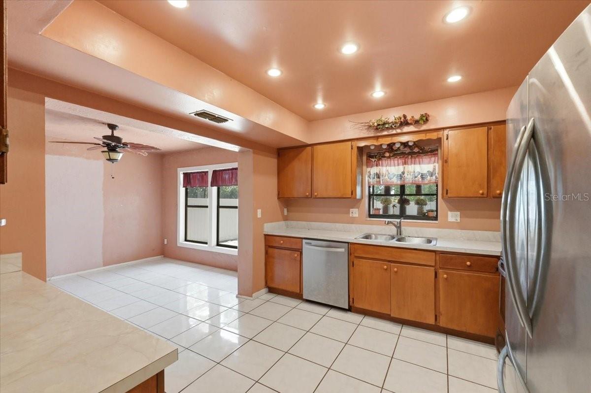 WEDGEWOOD GOLF & COUNTRY CLUB PH 01 - Residential