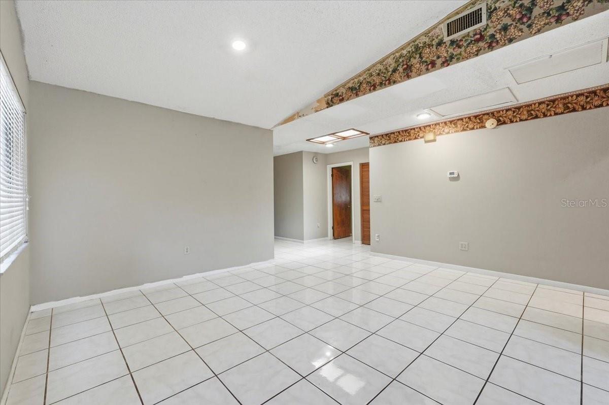 WEDGEWOOD GOLF & COUNTRY CLUB PH 01 - Residential