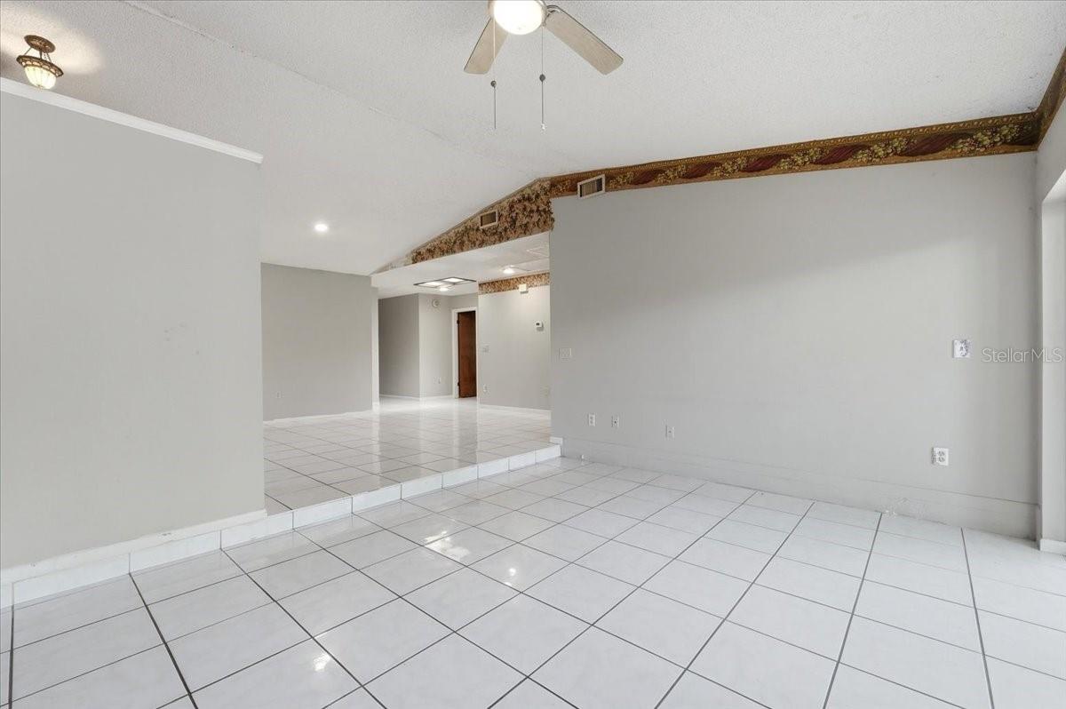 WEDGEWOOD GOLF & COUNTRY CLUB PH 01 - Residential