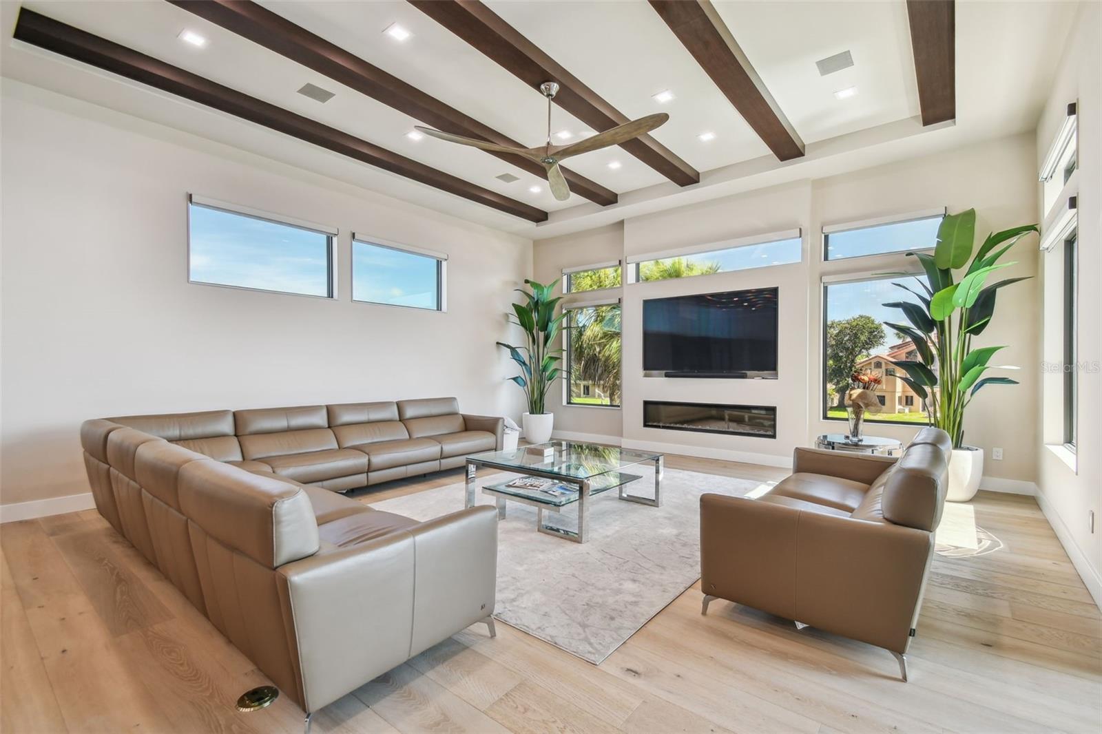 TIERRA VERDE UNIT 1 1ST REP - Residential