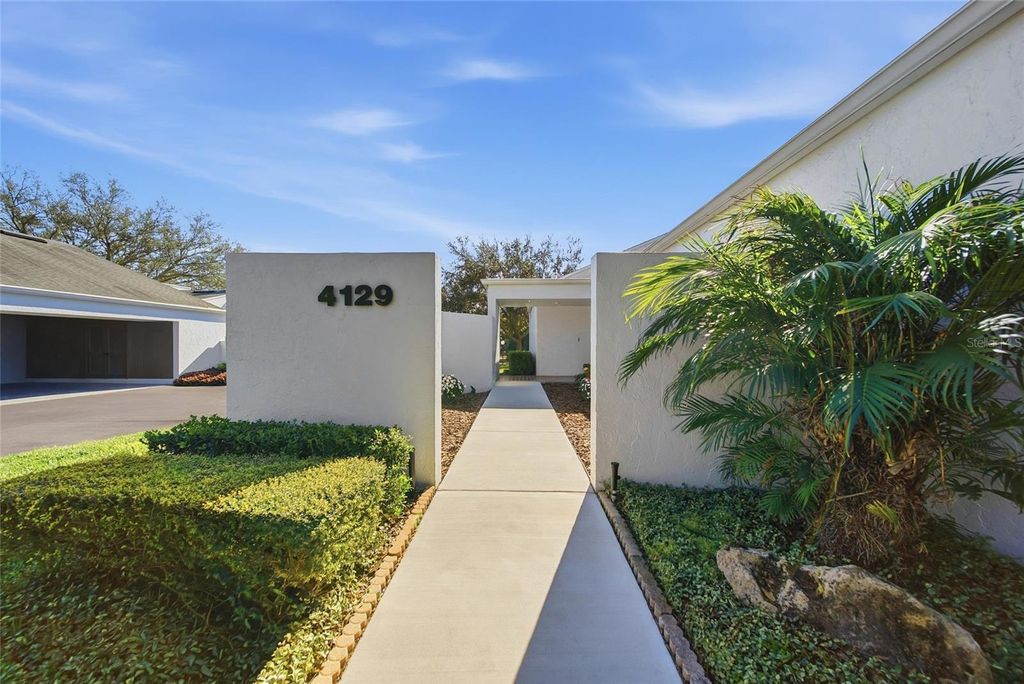 Photo of 4129 Northmeadow Circle, Tampa, FL 33618 (MLS # TB8456319)