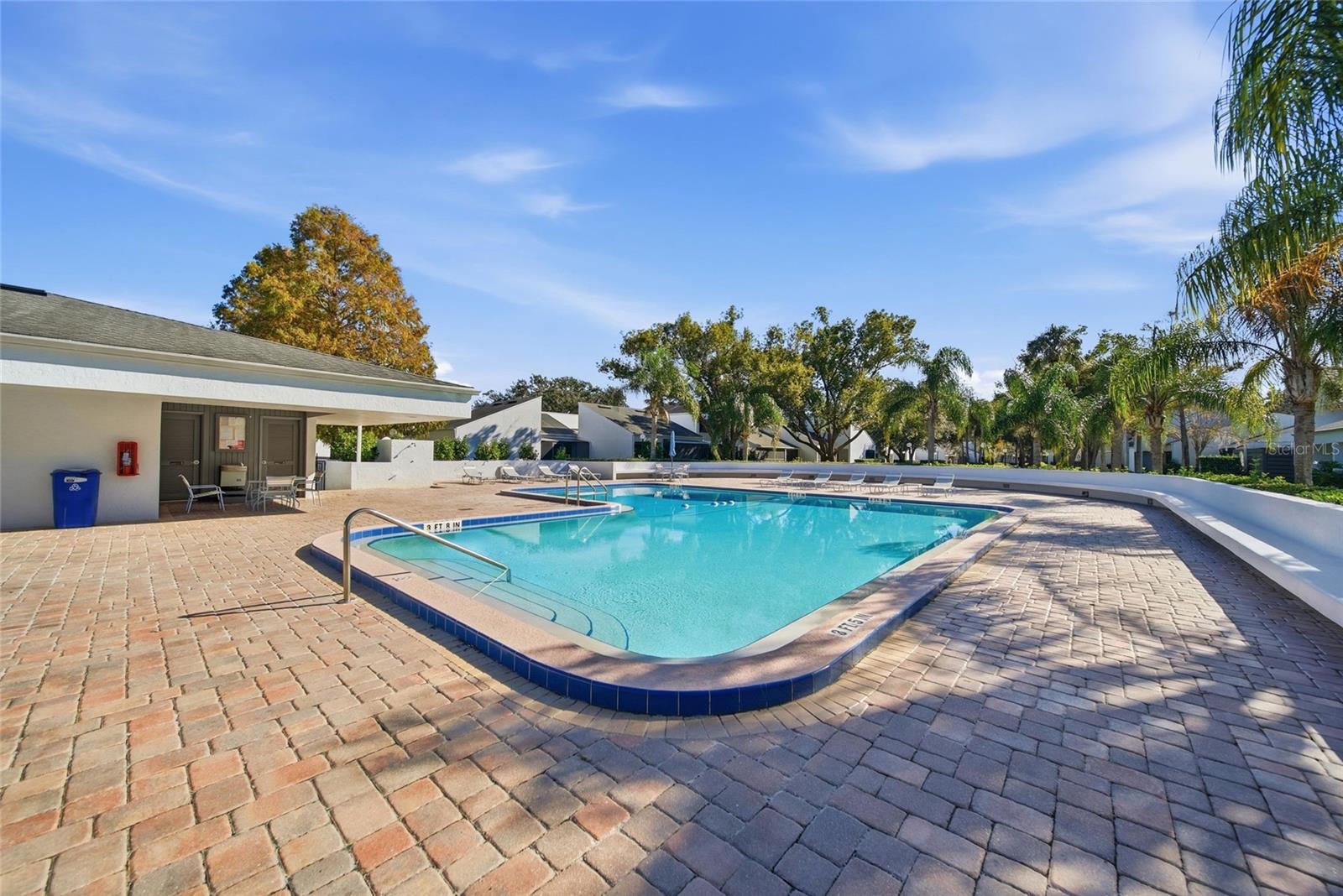 CARROLLWOOD VILLAGE NORTHMEADO - Residential