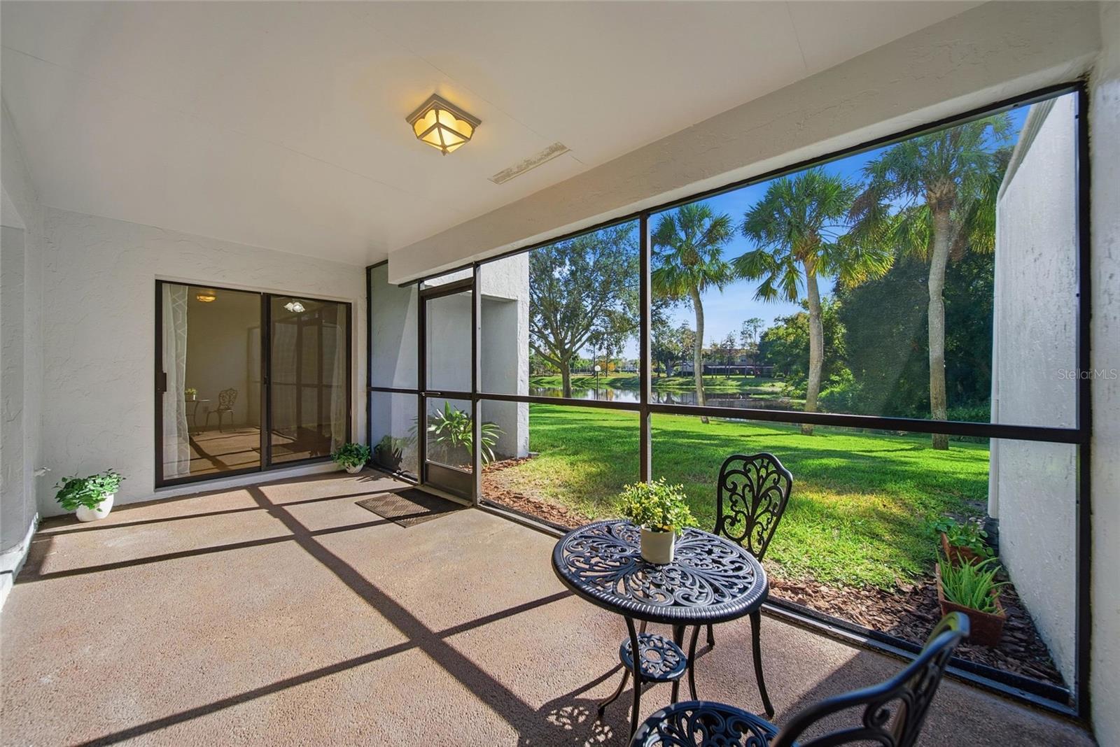 CARROLLWOOD VILLAGE NORTHMEADO - Residential