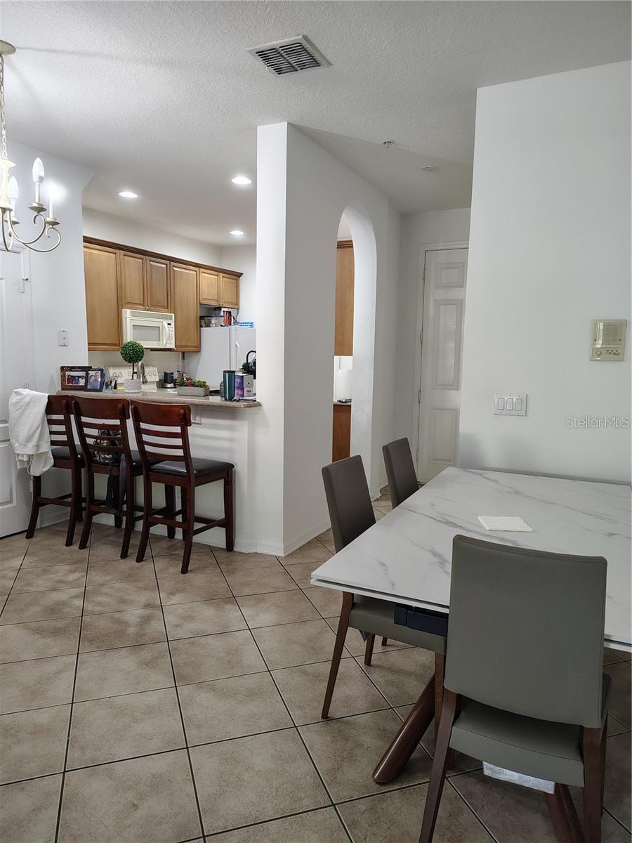 VILLA CAPRI/METROWEST - Residential