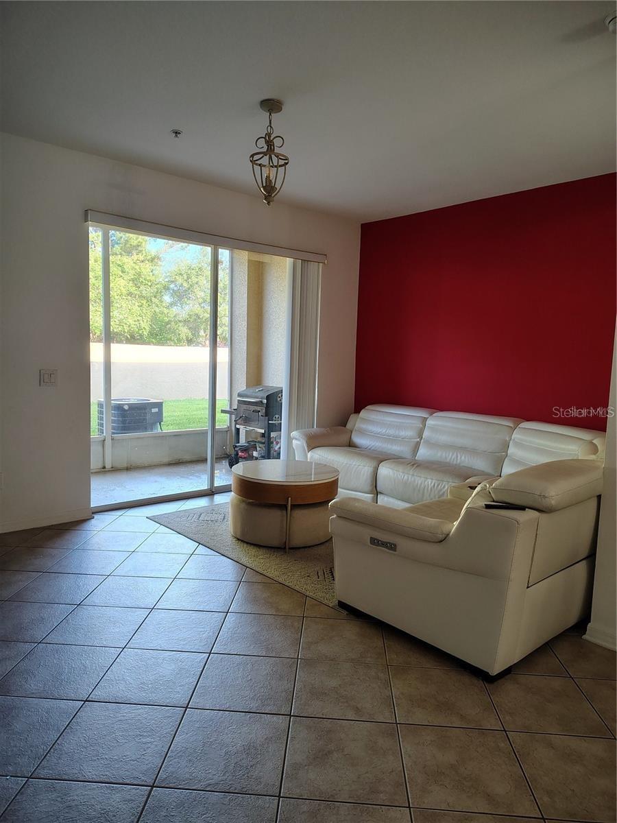 VILLA CAPRI/METROWEST - Residential