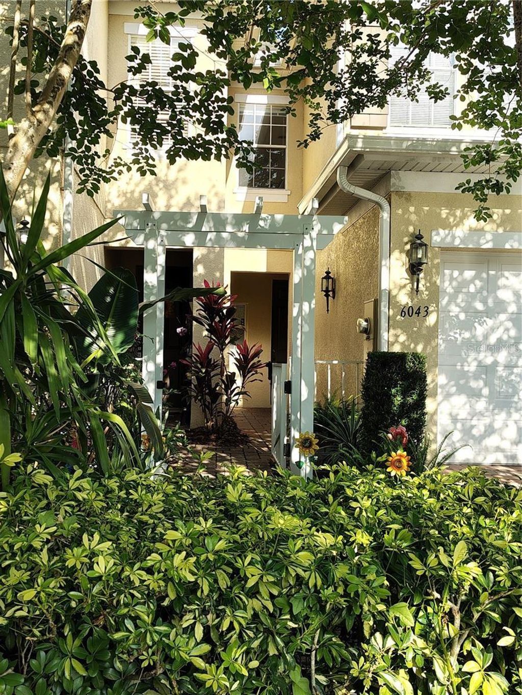 Photo of 6043 Strada Isle Way, Orlando, FL 32835 (MLS # V4947422)