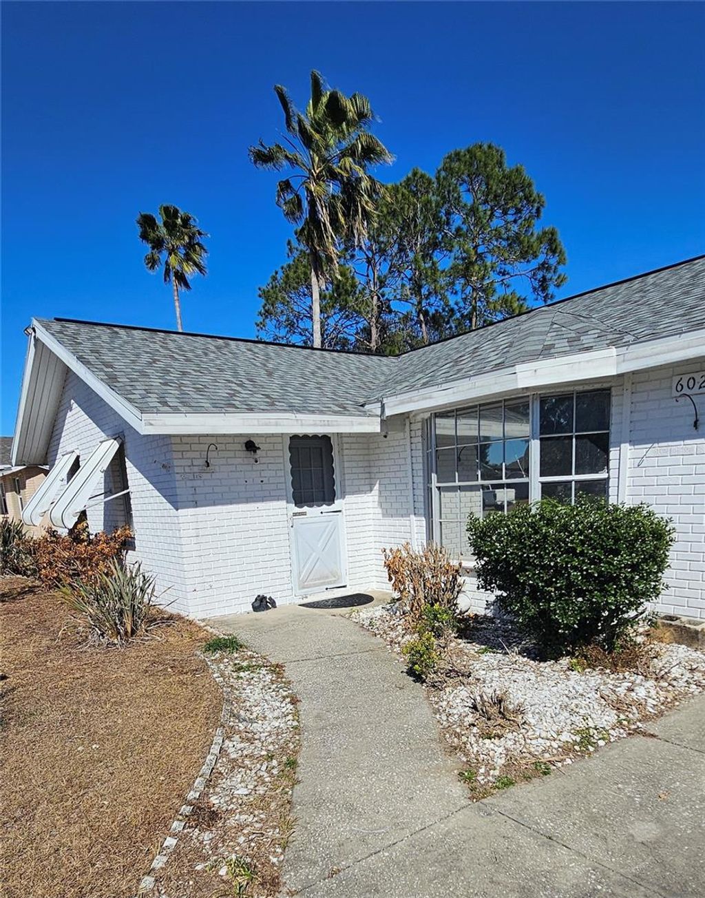 Photo of 6020 17th Street, Zephyrhills, FL 33542 (MLS # G5108157)