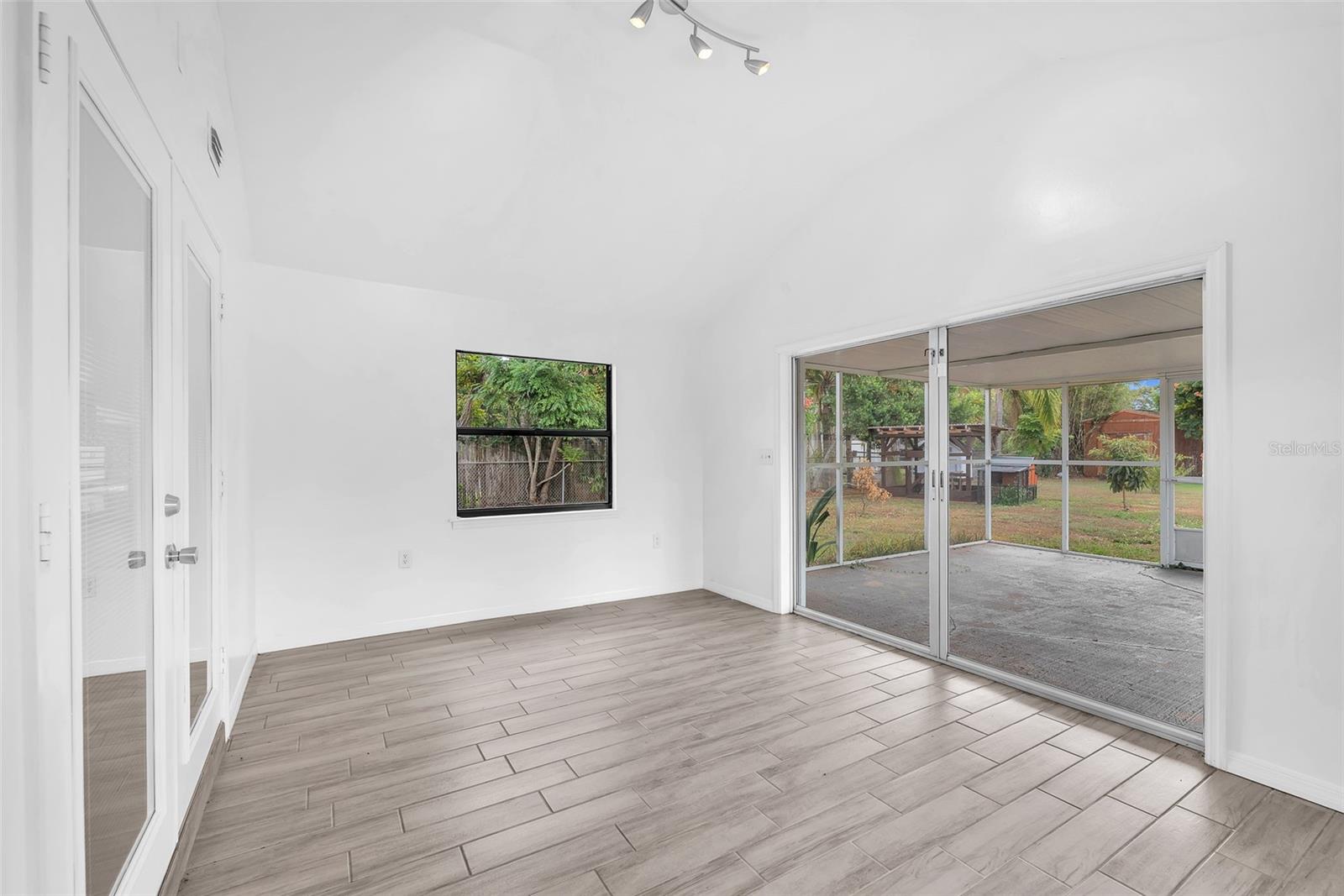 UNPLATTED - Residential