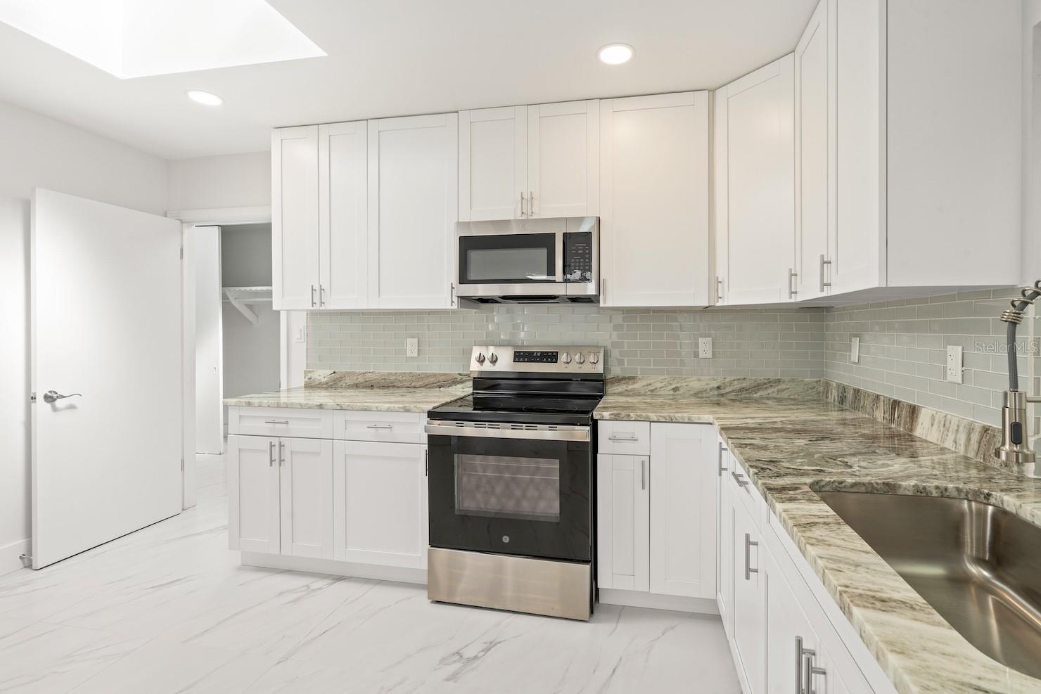 BONAIR HILL SUB - Residential Lease