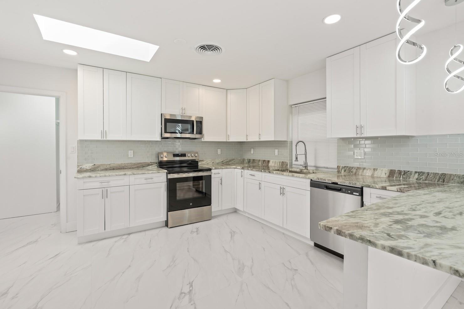 BONAIR HILL SUB - Residential Lease