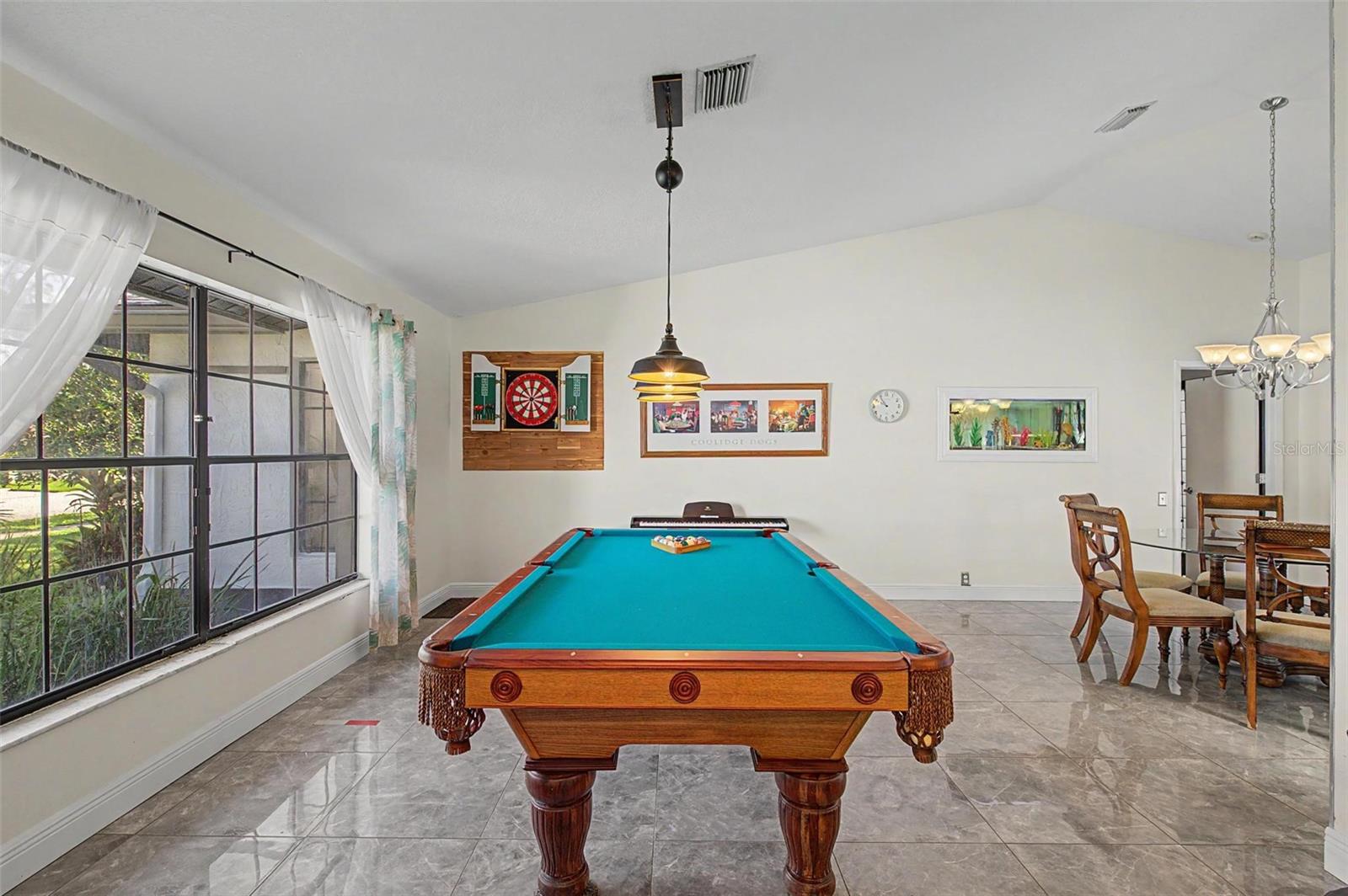 8612 BRAXTON DRIVE