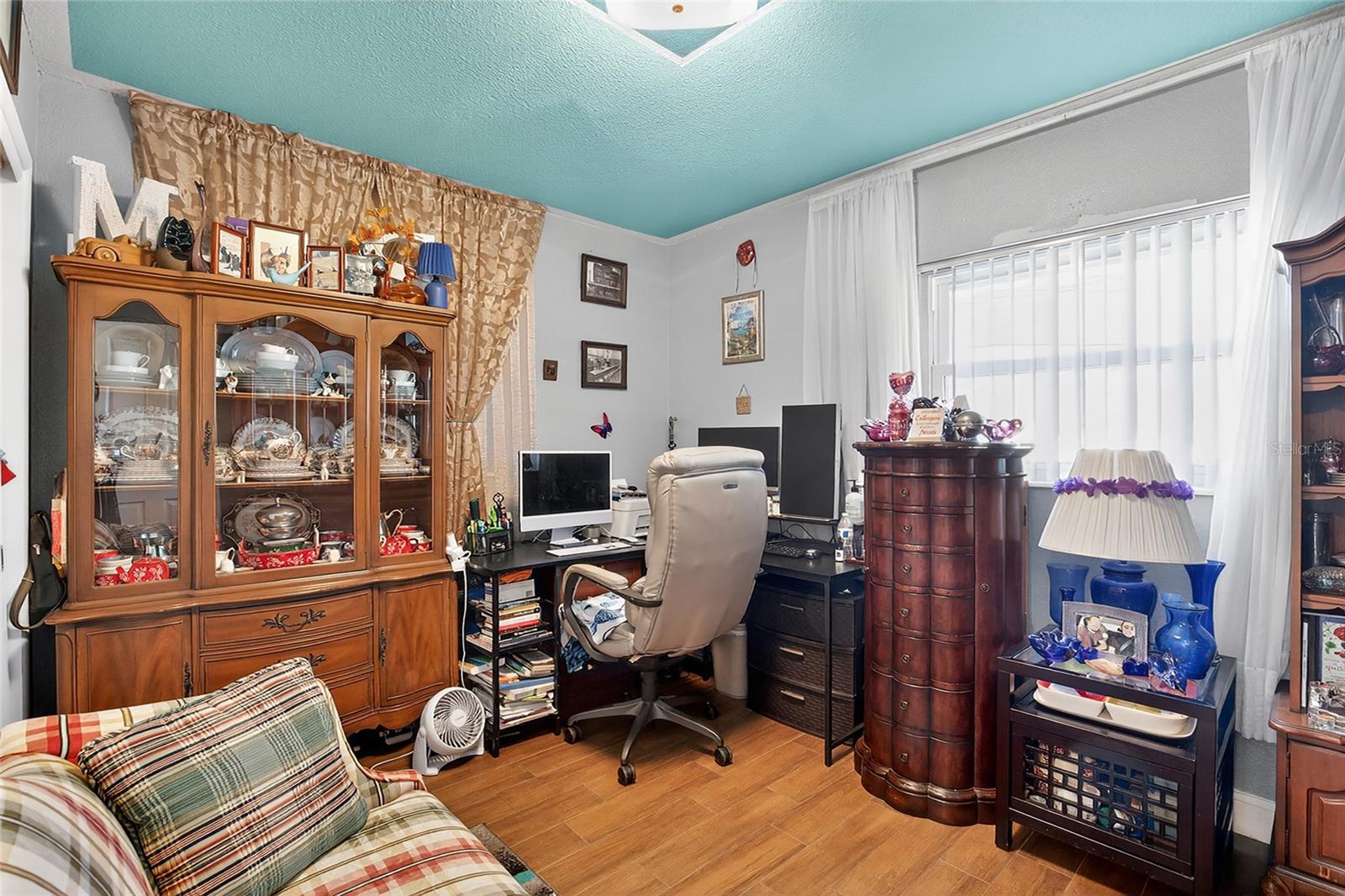 PINE CREST VILLA ADD 5 - Residential