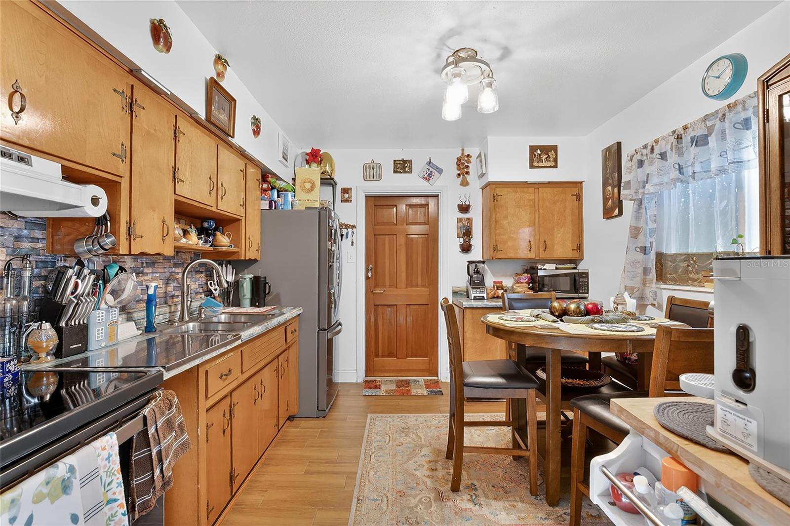 PINE CREST VILLA ADD 5 - Residential