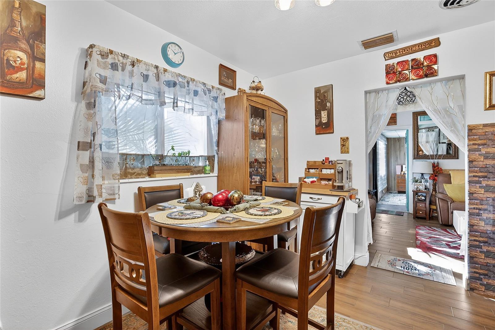 PINE CREST VILLA ADD 5 - Residential