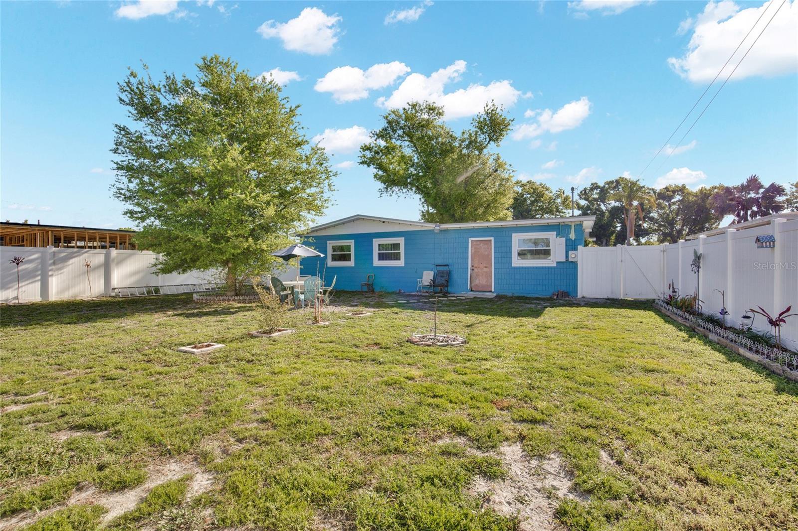 PINE CREST VILLA ADD 5 - Residential