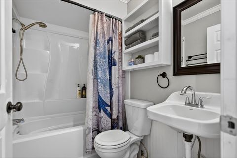 Tiny photo for 110 NE Crystal Street, Crystal River, FL 34428 (MLS # OM719620)