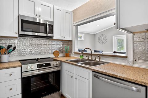 Tiny photo for 110 NE Crystal Street, Crystal River, FL 34428 (MLS # OM719620)