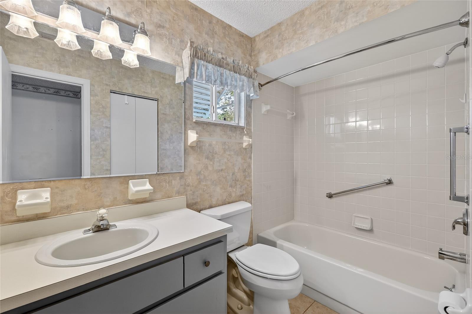 SPRUCE CREEK SOUTH - Residential