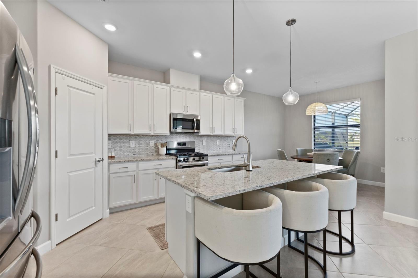 LORRAINE LAKES PH I - Residential