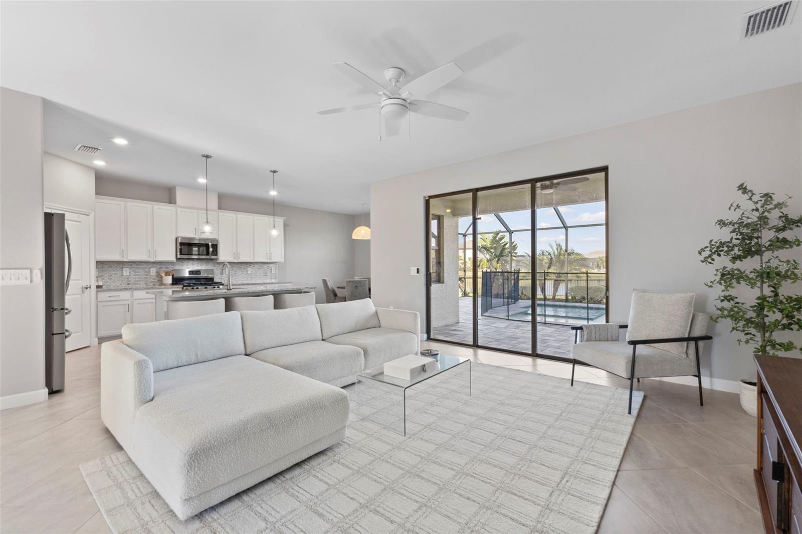 LORRAINE LAKES PH I - Residential