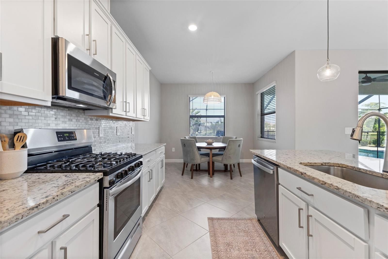 LORRAINE LAKES PH I - Residential