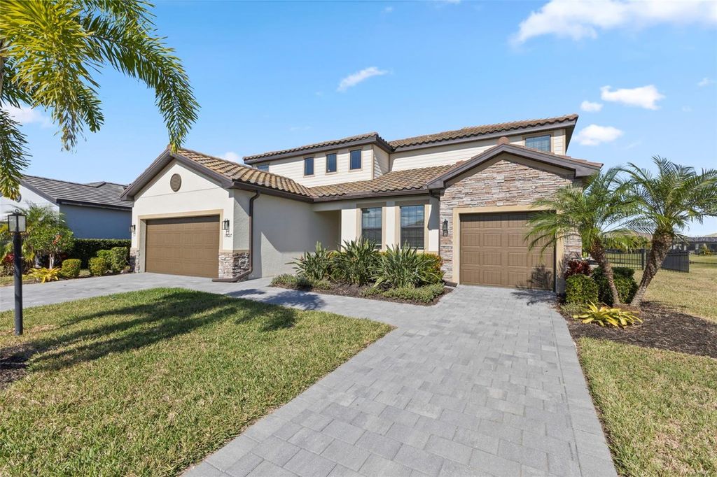 Photo of 15627 White Linen Drive, Bradenton, FL 34211 (MLS # A4673396)
