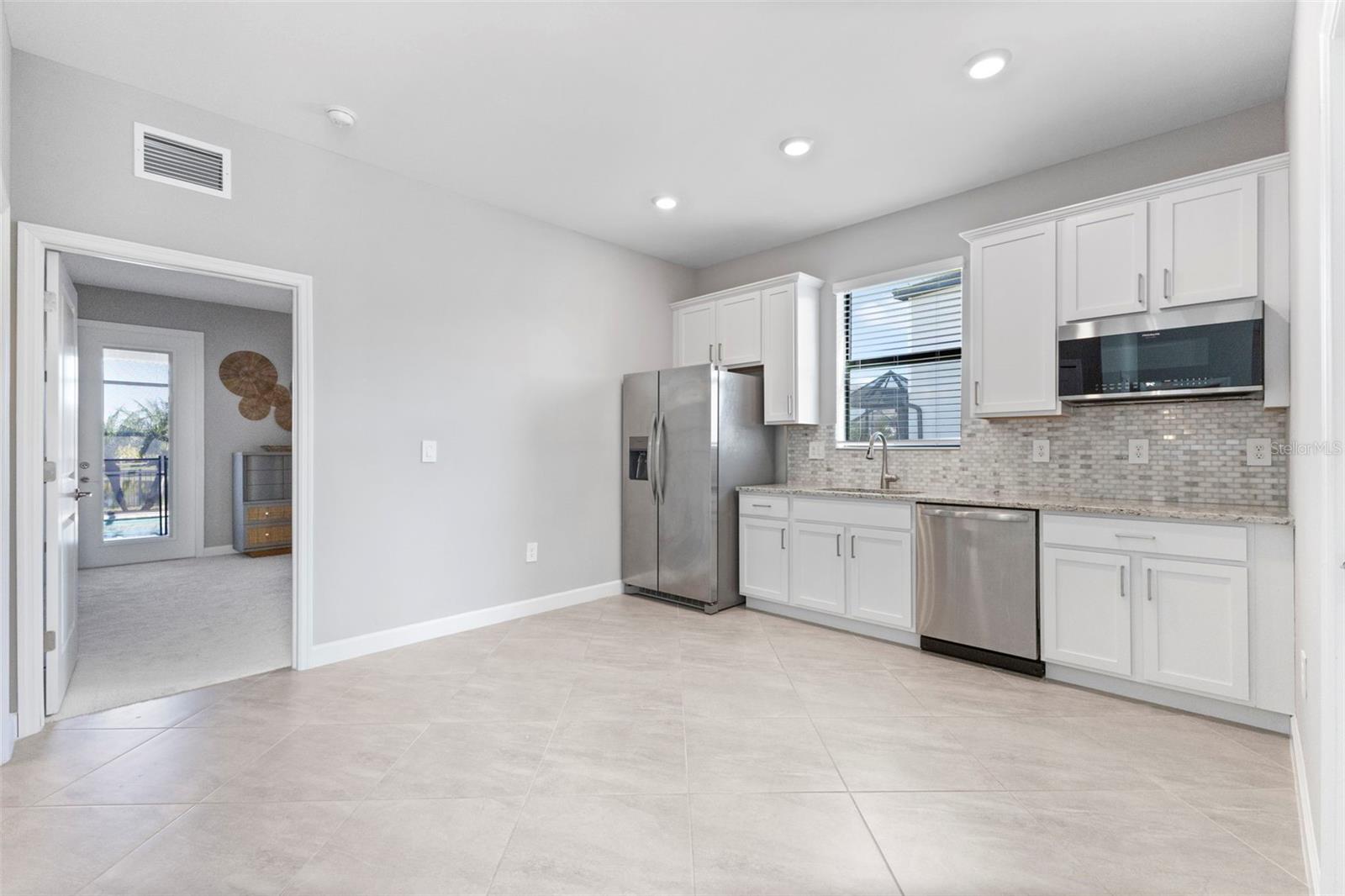 LORRAINE LAKES PH I - Residential