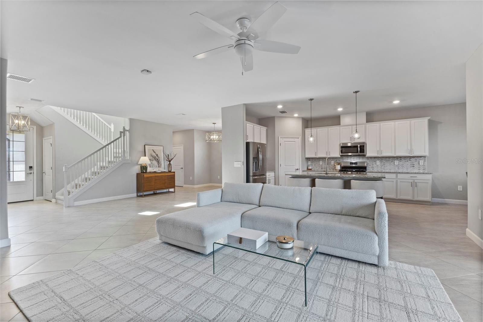 LORRAINE LAKES PH I - Residential