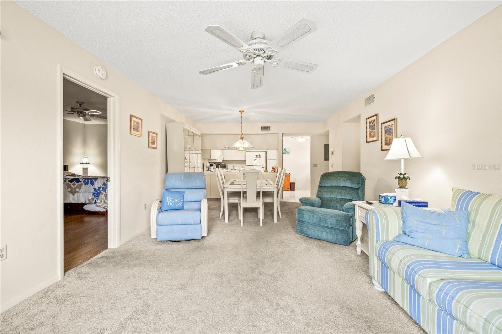 HILLSIDE CONDO - Residential