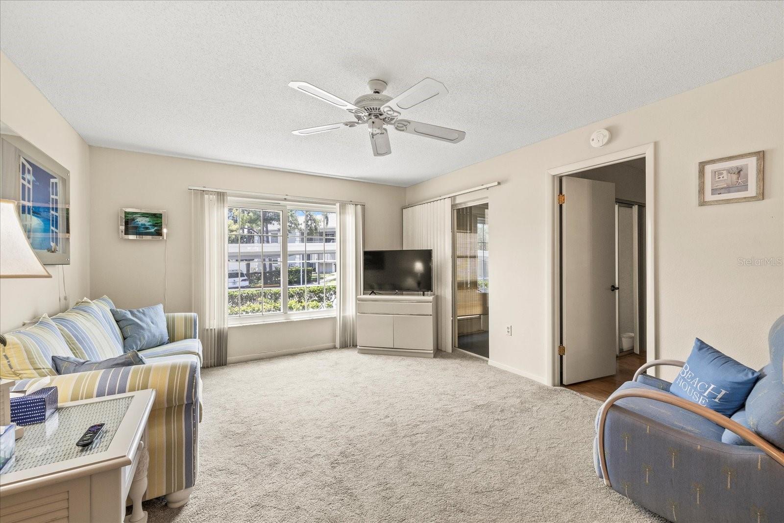 HILLSIDE CONDO - Residential