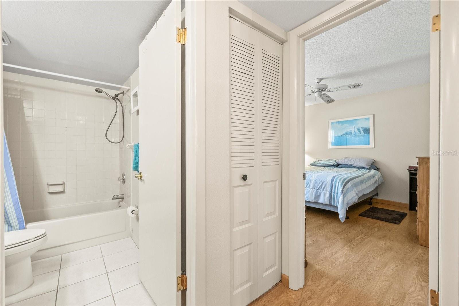 HILLSIDE CONDO - Residential