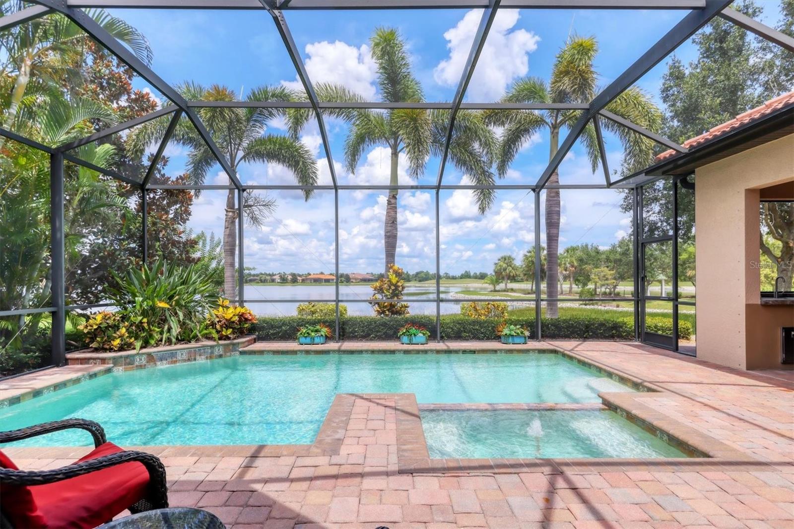 7605 HADDINGTON COVE