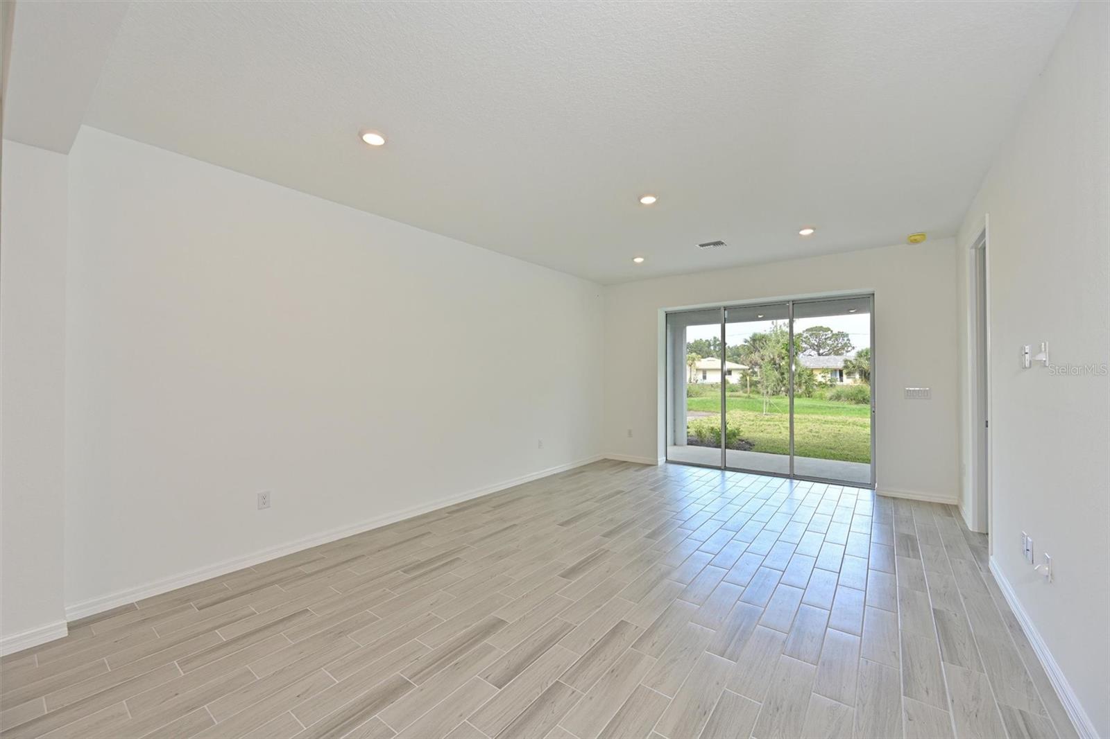 15033 SHADY PALMS LANE