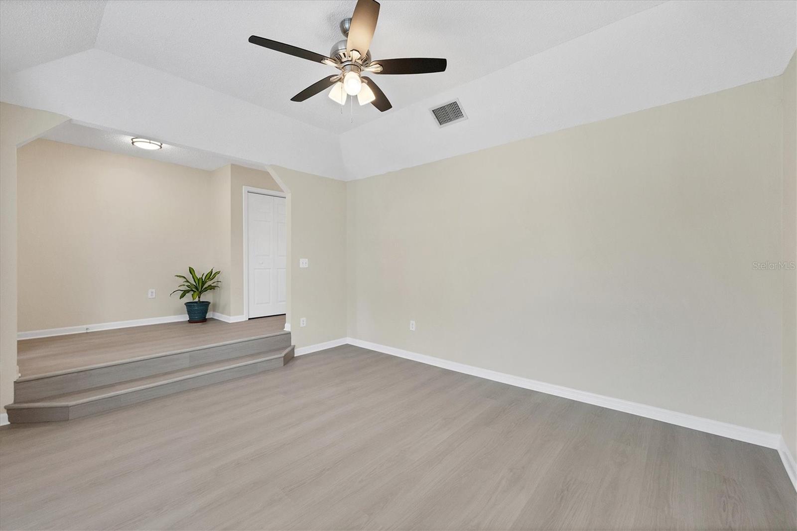 RIVER PINES - Residential