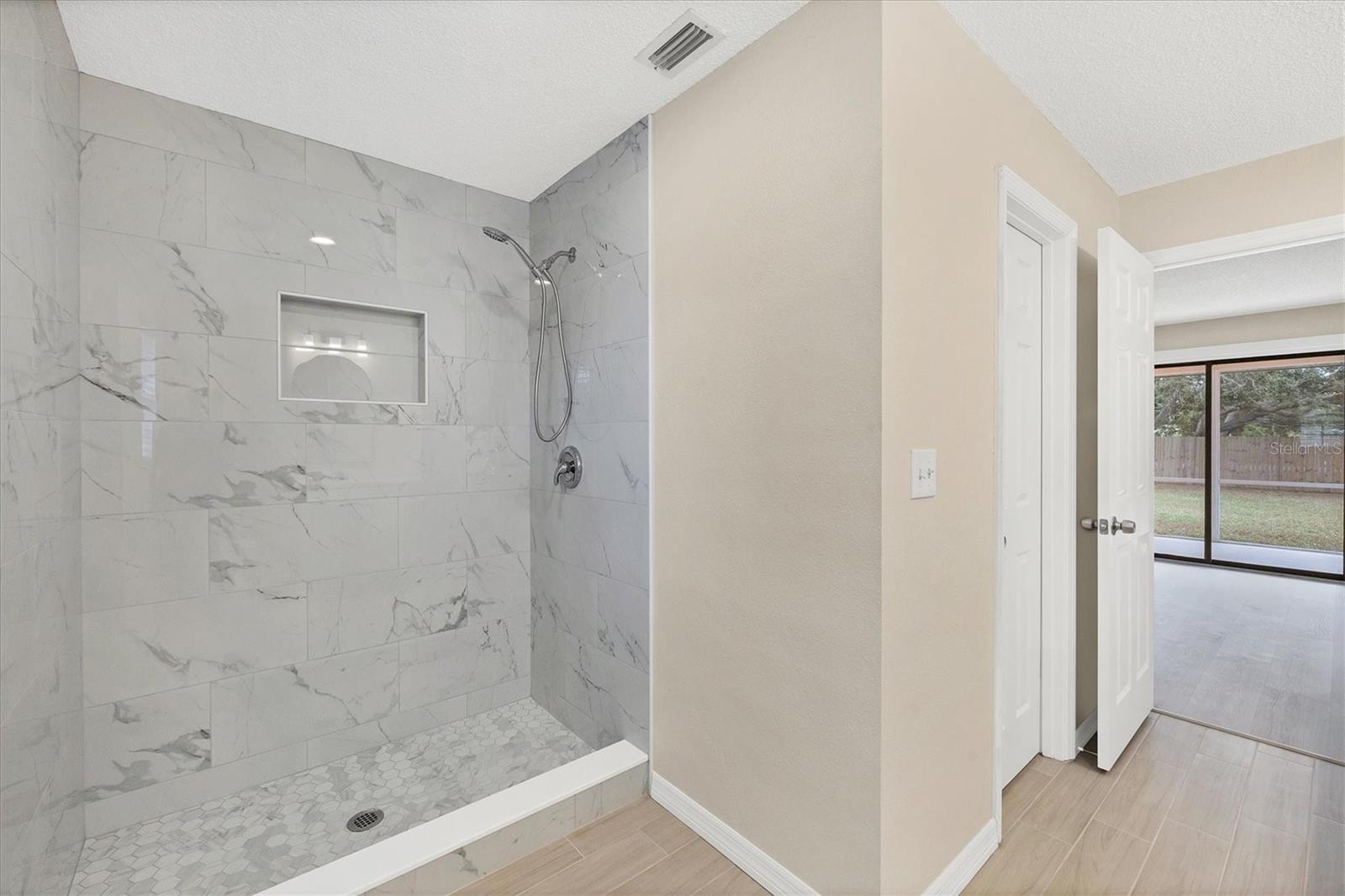 RIVER PINES - Residential