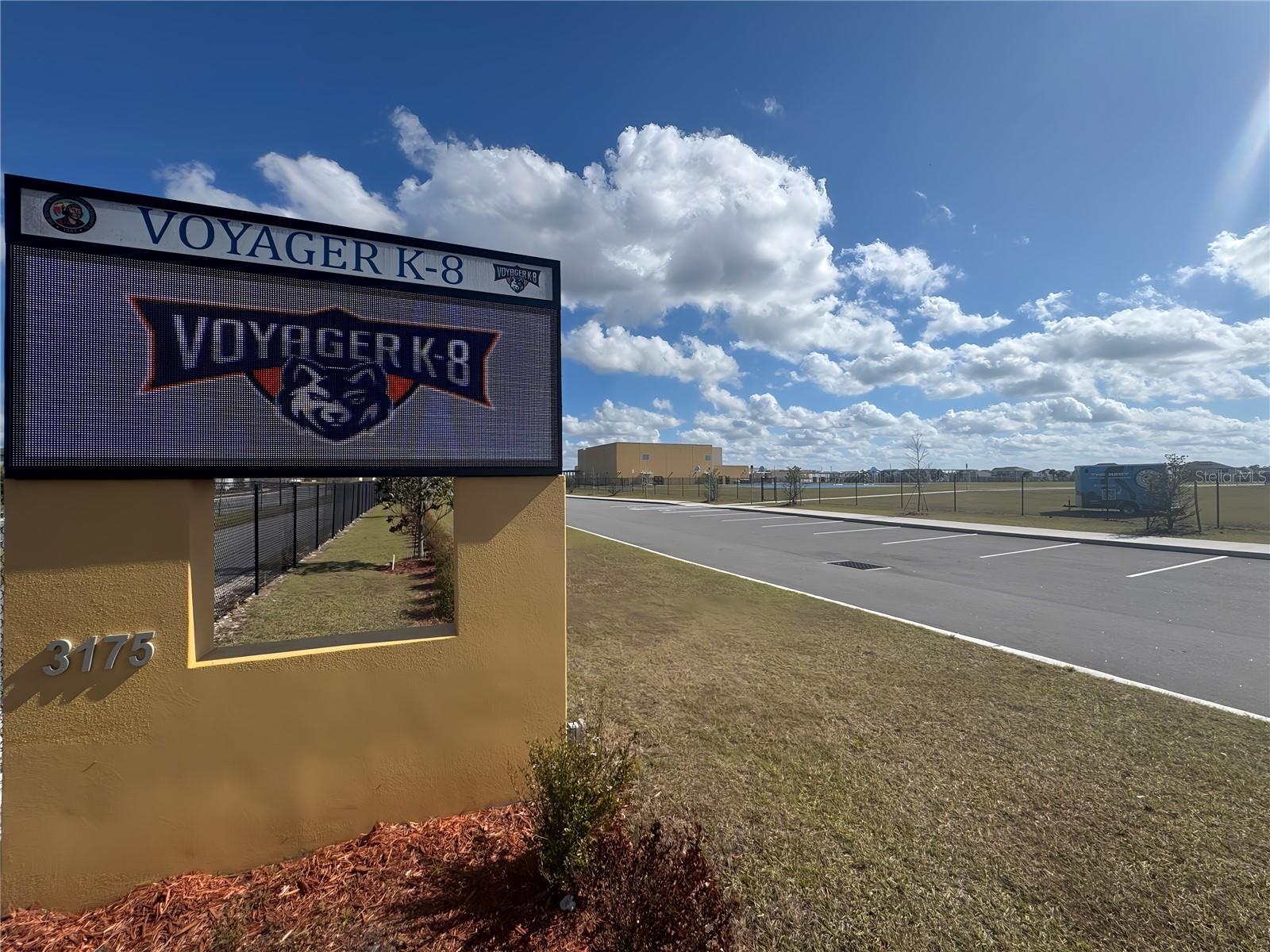 WESLYN PARK PH 1 - Residential Lease