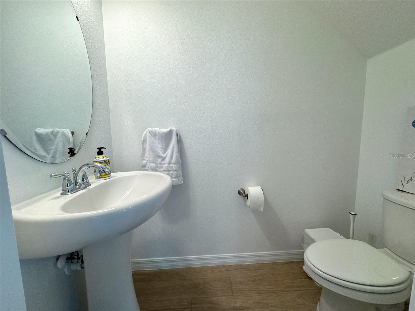 WESLYN PARK PH 1 - Residential Lease