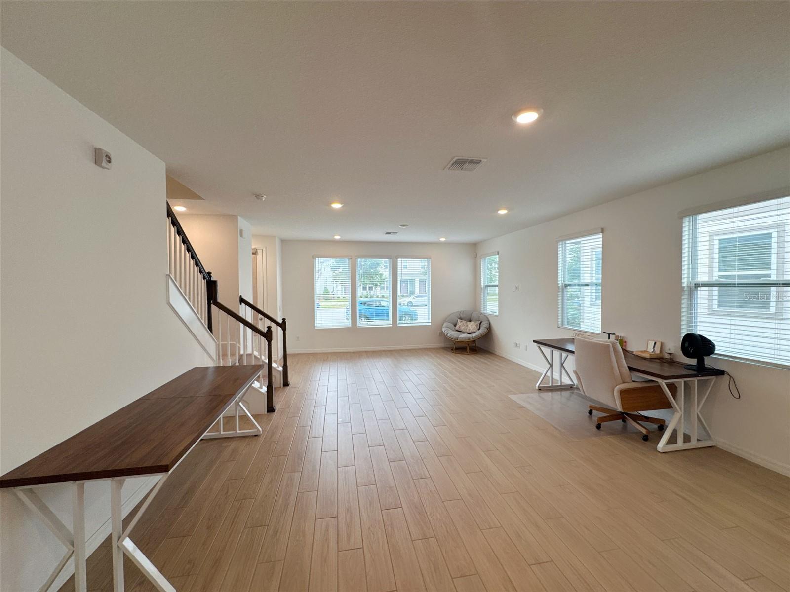 WESLYN PARK PH 1 - Residential Lease