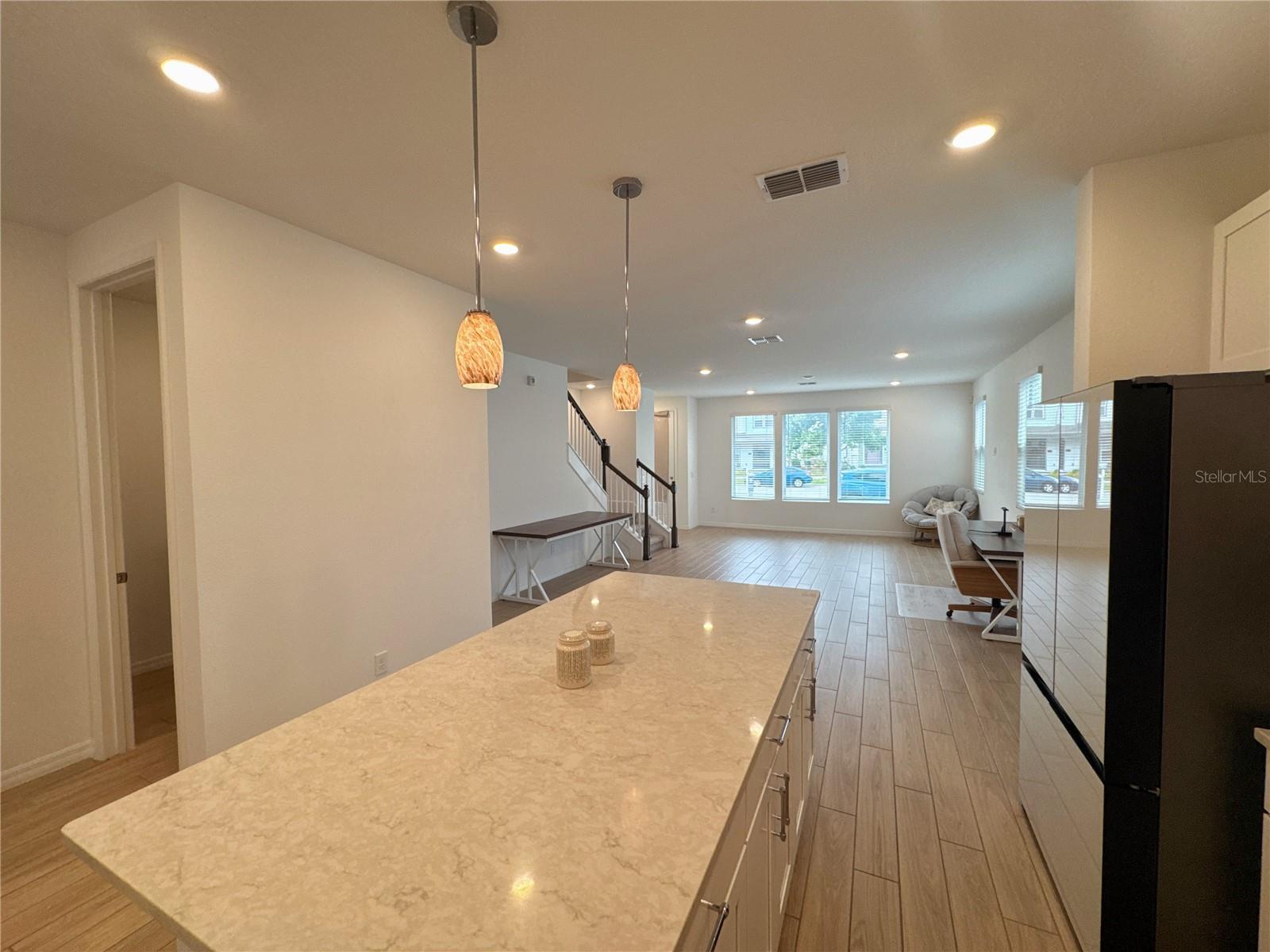 WESLYN PARK PH 1 - Residential Lease
