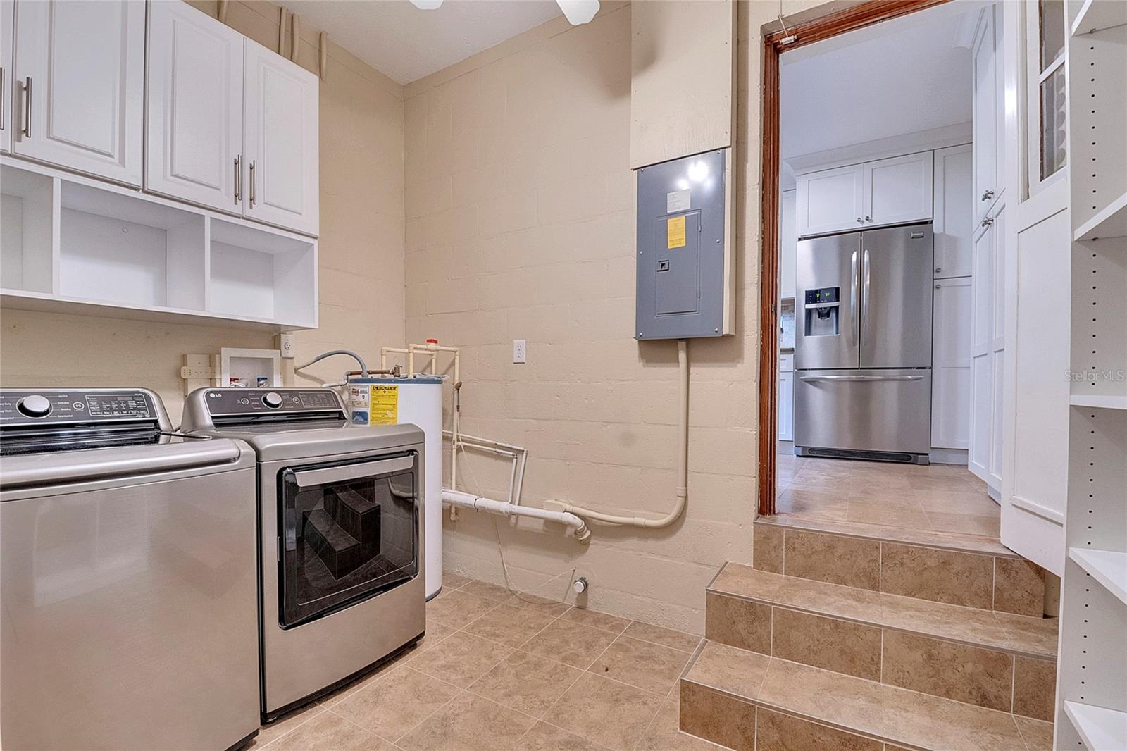 CAMPO BELLO - Residential Lease