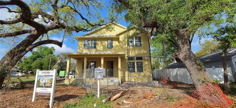 2402 N GLENWOOD DRIVE TAMPA FL 33602