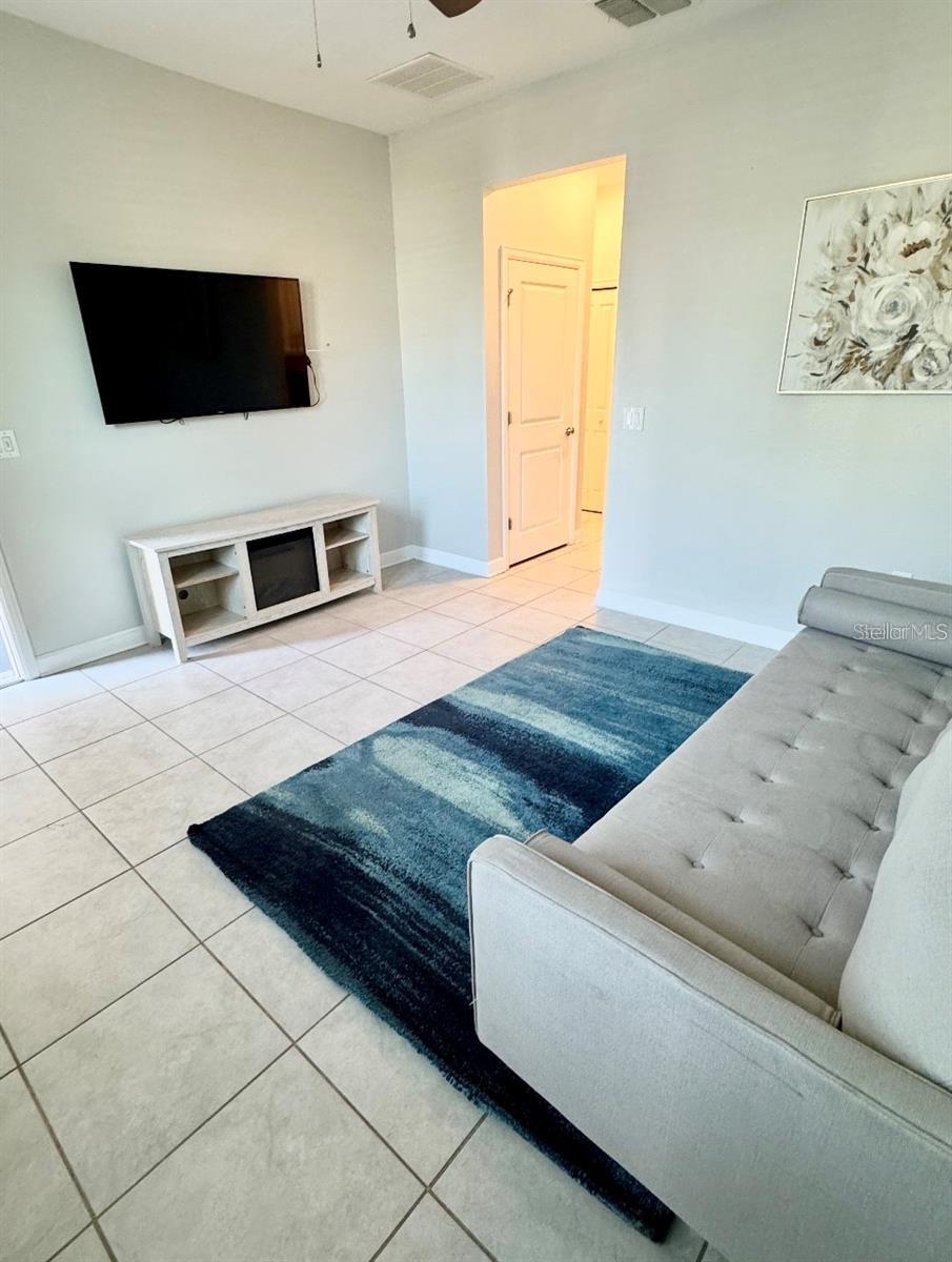 NORTHRIDGE ESTATES - Residential Lease