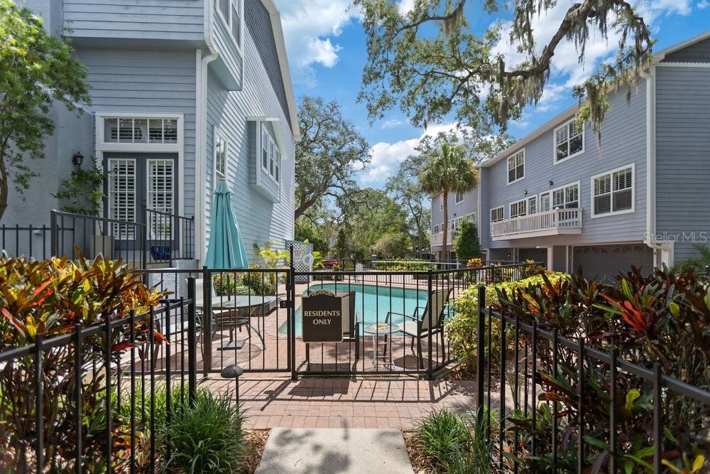BAYSWATER CLOSE AT OLDE HYDE P - Residential