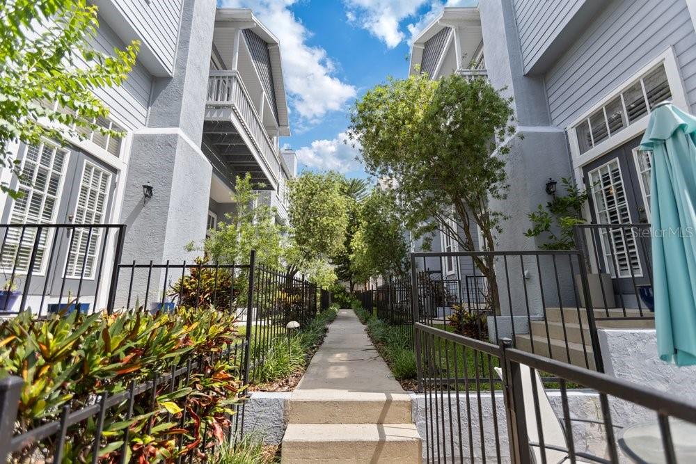 BAYSWATER CLOSE AT OLDE HYDE P - Residential