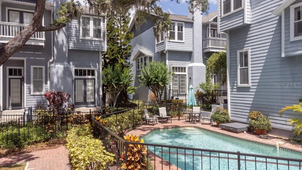 BAYSWATER CLOSE AT OLDE HYDE P - Residential