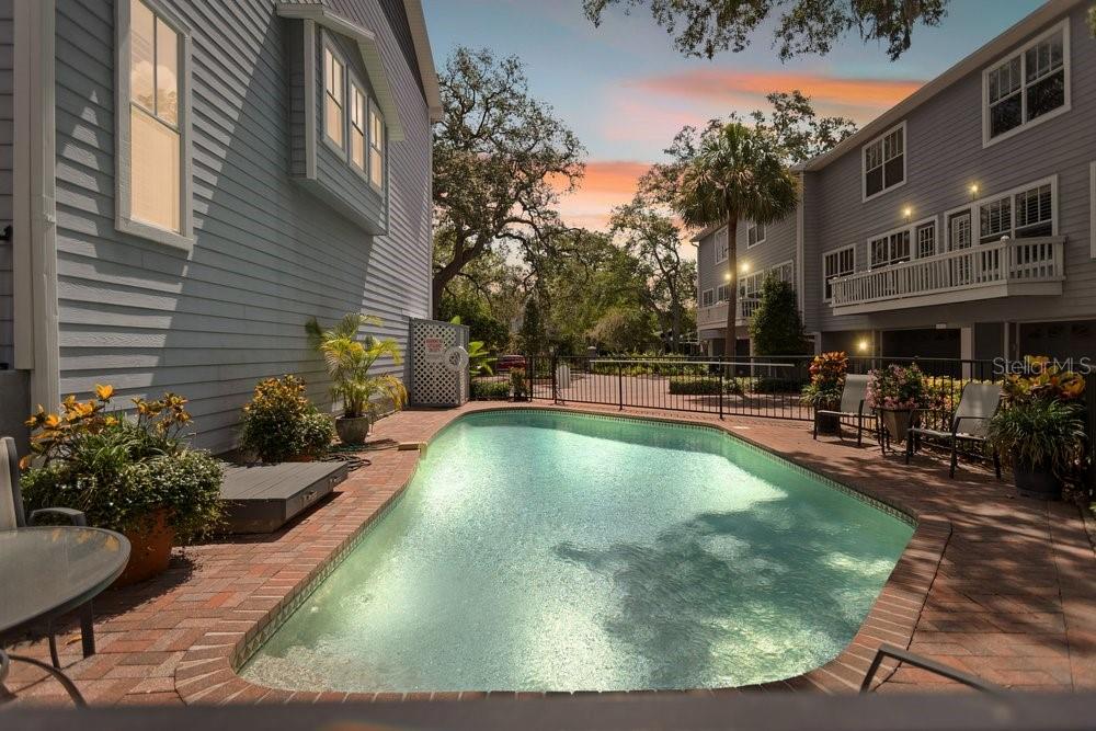 BAYSWATER CLOSE AT OLDE HYDE P - Residential
