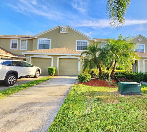11246 KAPOK GRAND CIRCLE MADEIRA BEACH FL 33708