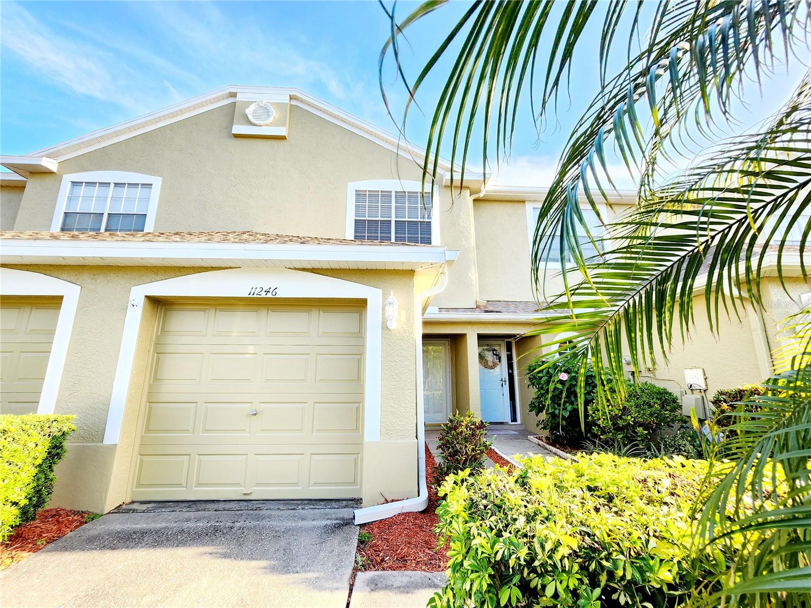 11246 KAPOK GRAND CIRCLE