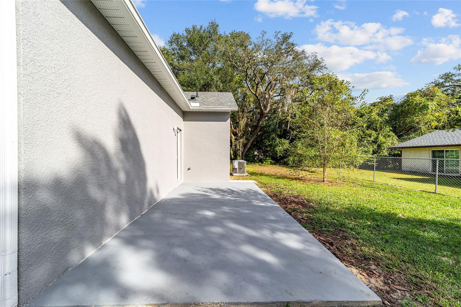 CARLTON VILLAGE PARK - Residential